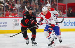 Плей-офф НХЛ: Каролина одолела Монреаль