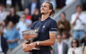Зверев впервые в карьере выиграл Ролан Гаррос