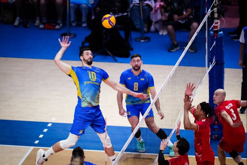 Украина уступила Японии / en.volleyballworld.com