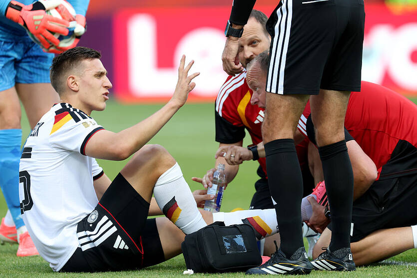 Нико Шлоттербек получил травму / Getty Images