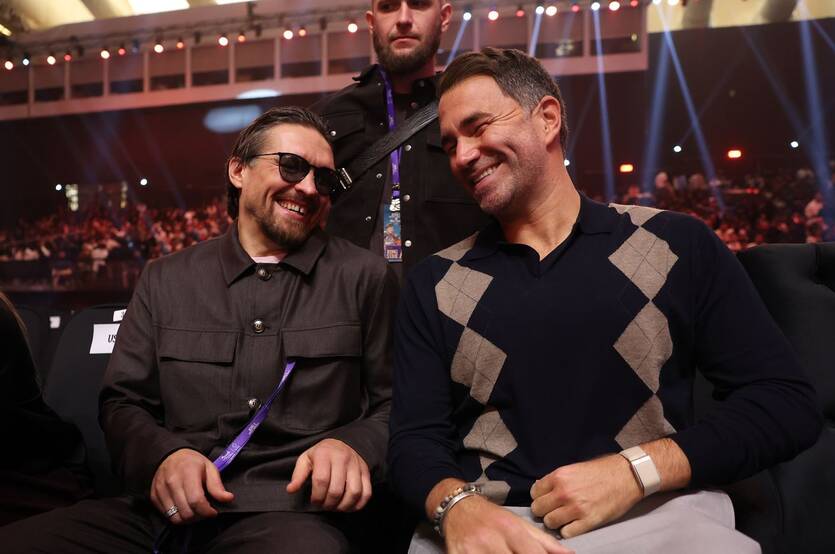 Александр Усик и Эдди Хирн / Getty Images