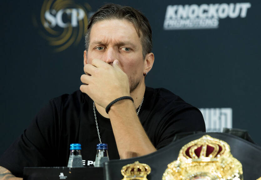WBA повысила россиянина до статуса полноценного чемпиона после отказа Усика от пояса