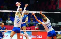 Украина уступила на тай-брейке Греции на женском Евро-2026 по волейболу