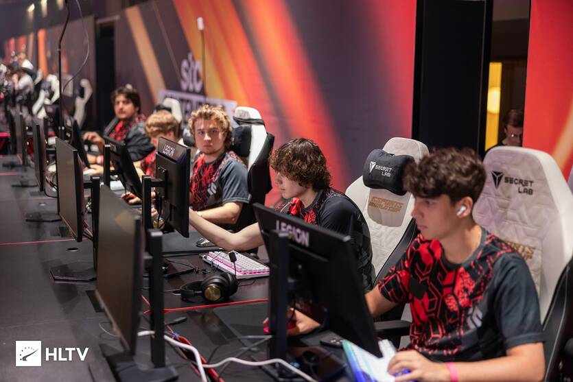 Inner Circle / HLTV.org