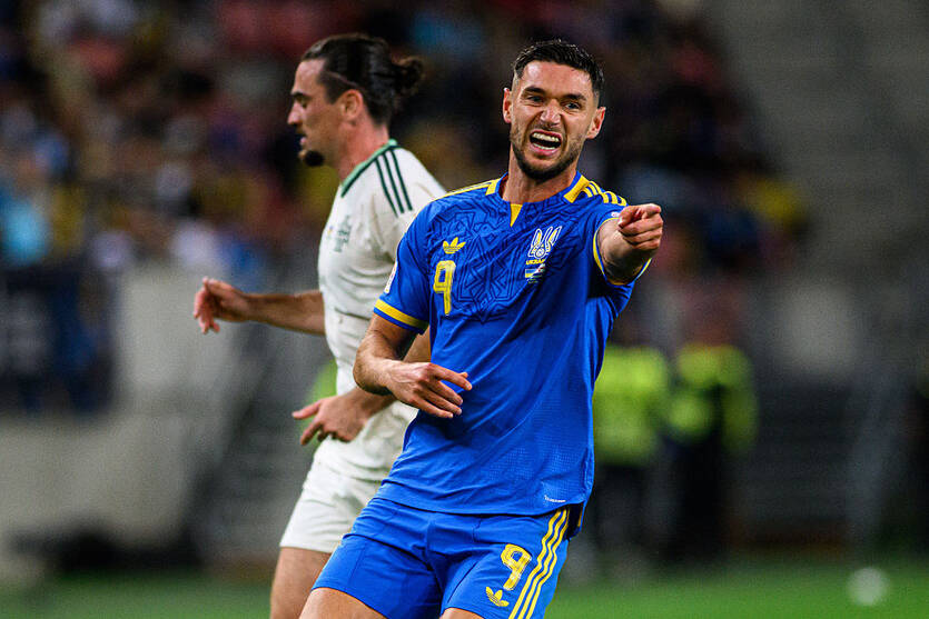 Украина проиграла Северной Ирландии  / Getty Images