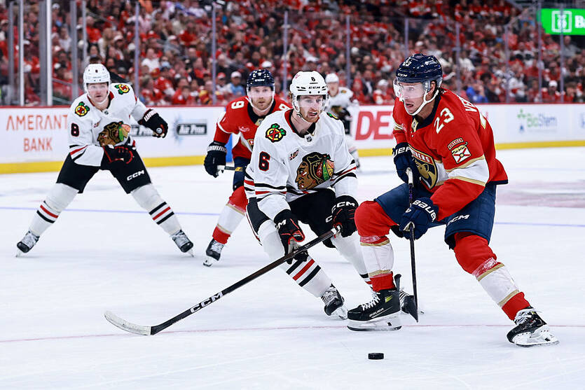 Chicago Blackhawks проти Florida Panthers / Getty Images