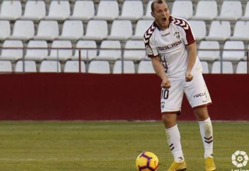 Зозуля может оказаться в одном из клубов Ла Лиги или Динамо - Marca