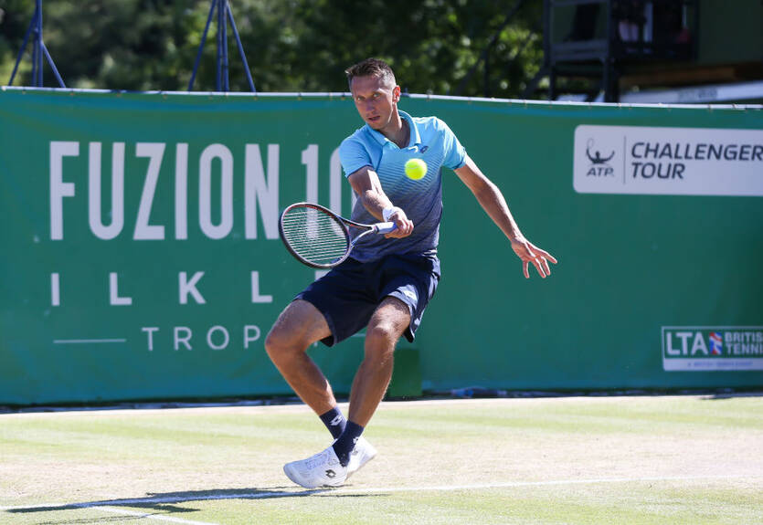 "Личная выгода привела к разлому": Стаховский вышел из Совета игроков АТР