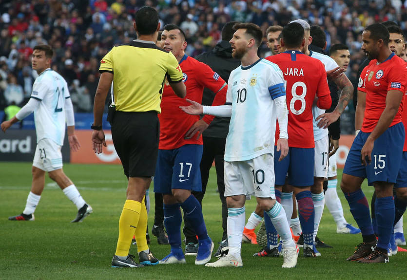 Месси удален во второй раз в карьере - впервые это случилось 14 лет