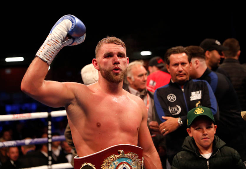 Арум назвал Сондерса фаворитом в бою с Головкиным и Альваресом