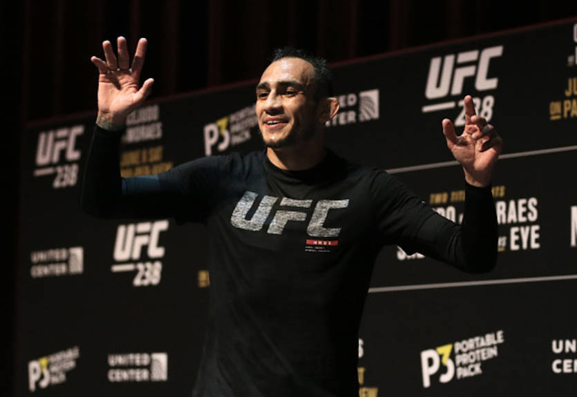 Фергюсон дал прогноз на бой Нурмагомедов - Порье