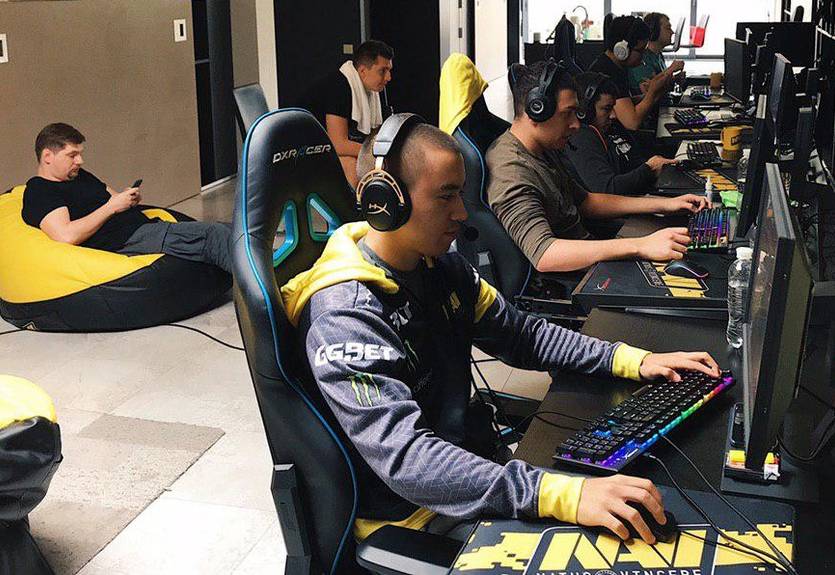 Natus Vincere вышли на The International 2019