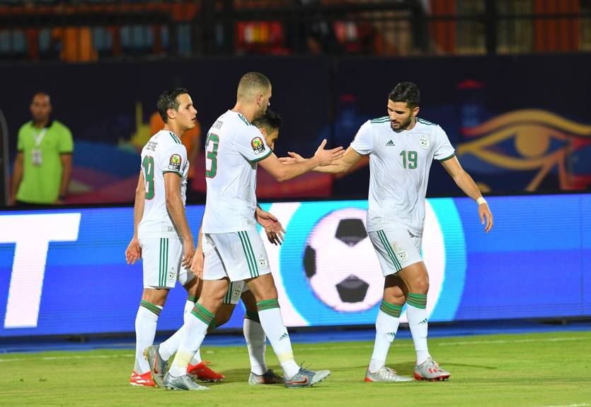 Фанаты Алжира подрались с полицией во Франции в честь выхода сборной в финал КАН