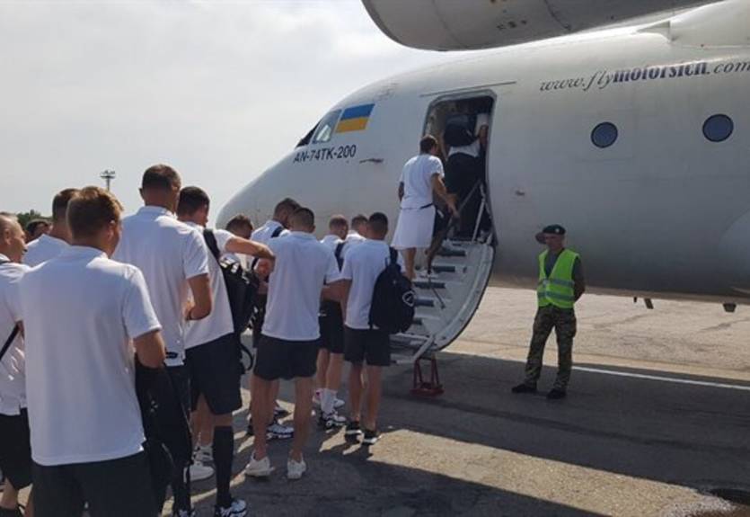Заря отправилась в Черногорию на первый матч отбора Лиги Европы Заря отправилась в Черногорию на первый матч отбора Лиги Европы