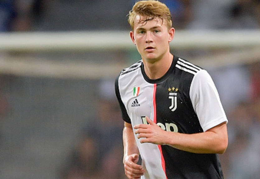 Де Лигт отличился автоголом, дебютировав в основном составе Ювентуса