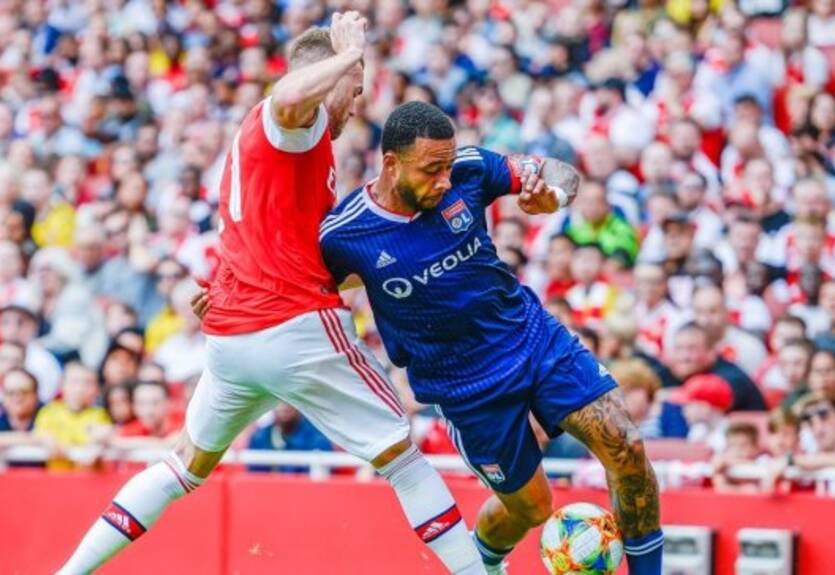Арсенал на Эмирейтс проиграл в финале Emirates Cup Арсенал на Эмирейтс проиграл в финале Emirates Cup