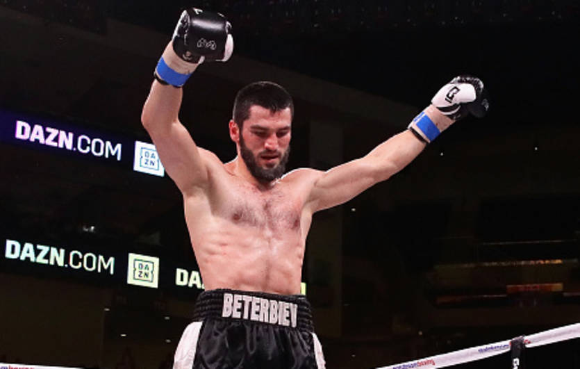 Артур Бетербиев / Getty Images