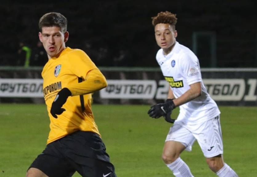 Александрия переиграла Олимпик в поединке с двумя красными карточками Александрия переиграла Олимпик в поединке с двумя красными карточками