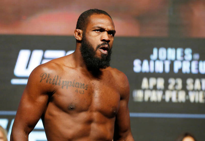 Чемпиону UFC грозит тюрьма за нападение на официантку стрип-клуба