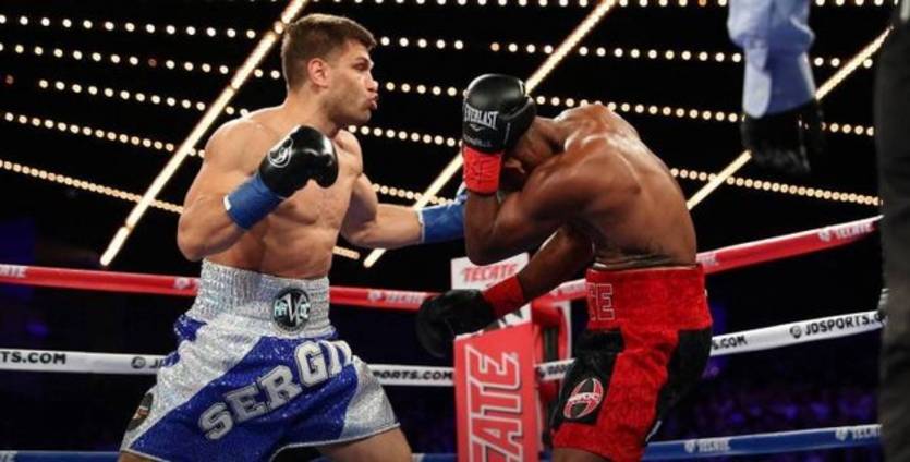 Сергей Деревянченко (слева)