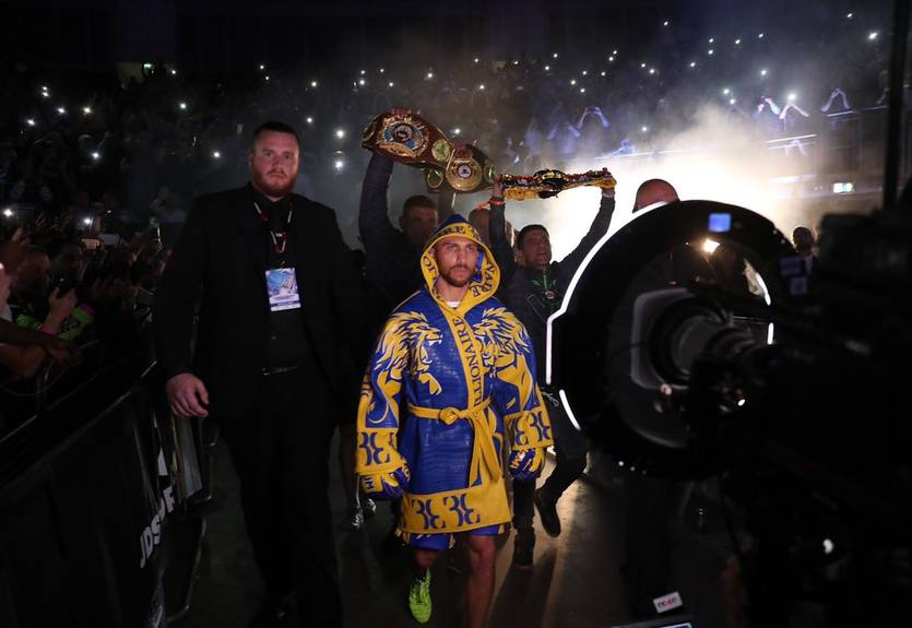 Ломаченко вышел на бой с Кэмпбеллом под саундтрек фильма "Матрица"