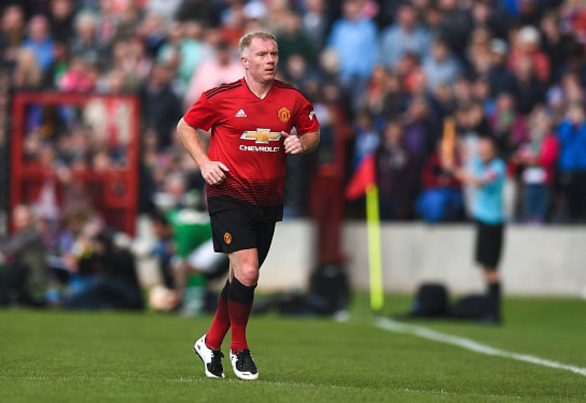 Скоулз поразил фанатов филигранным пасом в прощальном матче Компани