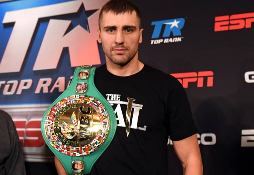 Гвоздик назвал фаворита боя Альварес - Ковалев Гвоздик назвал фаворита боя Альварес - Ковалев