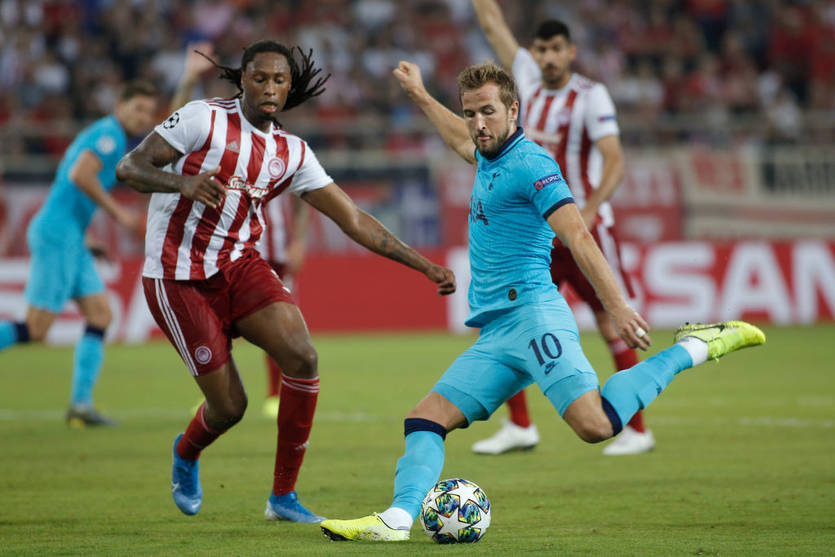 Олимпиакос против 