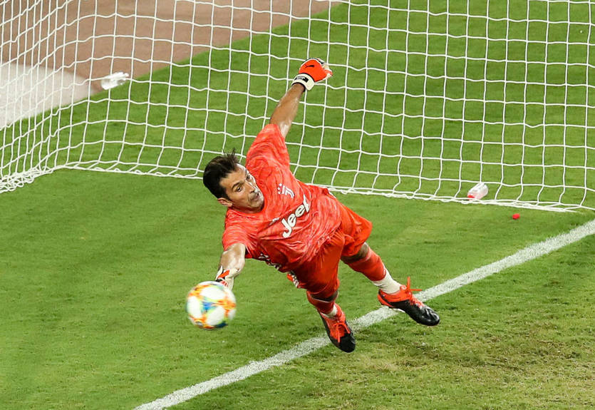 Буффон: Благодарен судьбе, что все еще не выиграл Лигу чемпионов