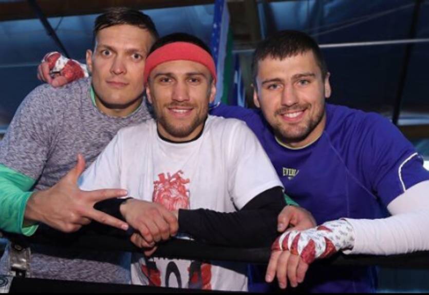 Усик и Ломаченко встретятся с фанатами перед боем Гвоздик - Бетербиев