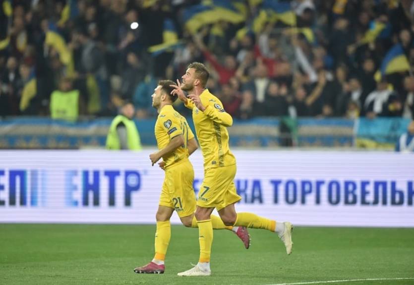 УЕФА в материале про участников Евро-2020 назвал ключевого и перспективного игрока сборной Украины