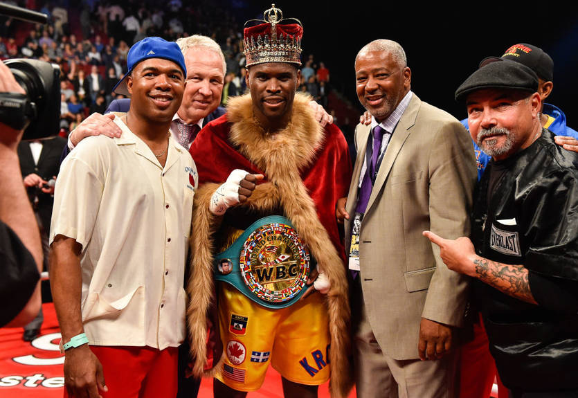 Экс-соперник Гвоздика приехал на конгресс WBC в Мексике и получил специальный пояс