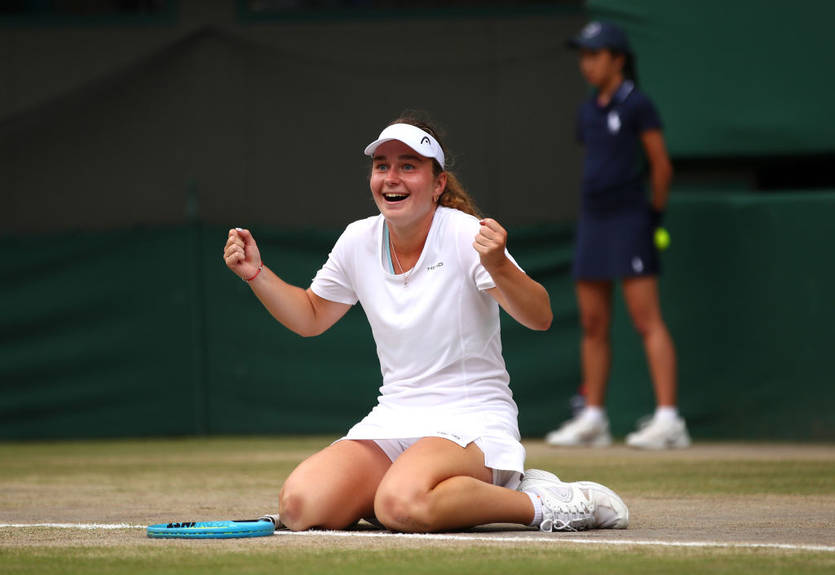 Снигур вышла в полуфинал юниорского Итогового турнира