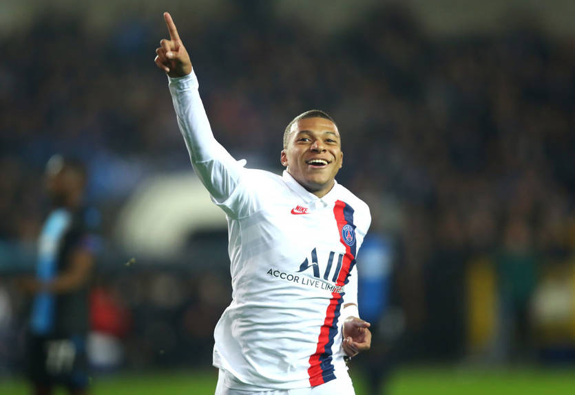 Мбаппе неожиданным образом отпраздновал свой гол Марселю Мбаппе неожиданным образом отпраздновал свой гол Марселю