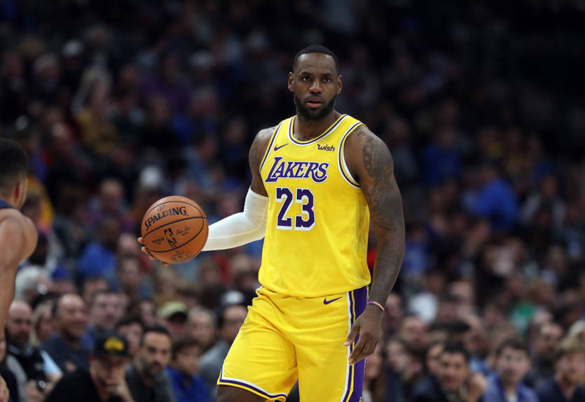 ЛеБрон повторил достижение легендарного Мэджика Джонсона ЛеБрон повторил достижение легендарного Мэджика Джонсона