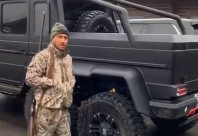 Ломаченко поразил своим авто, на котором ездит на охоту