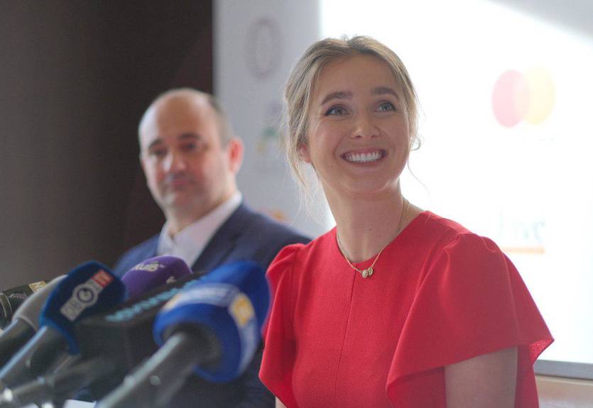 Лучшие ученики и элитная экипировка: Фонд Свитолиной начал развивать детский теннис в Украине