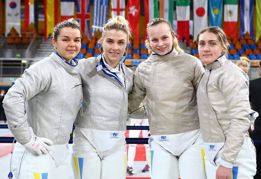 Украинские саблистки завоевали бронзу на этапе Кубка мира в Орлеане