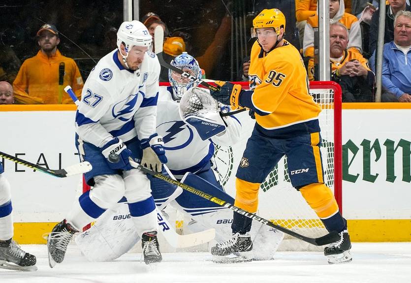 НХЛ: Виннипег разгромил Даллас, Тампа-Бэй сильнее Нэшвилла НХЛ: Виннипег разгромил Даллас, Тампа-Бэй сильнее Нэшвилла