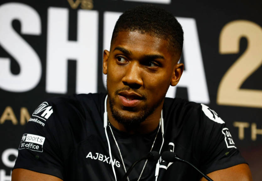 Джошуа: Отдал Руису свои пояса на временное хранение Джошуа: Отдал Руису свои пояса на временное хранение