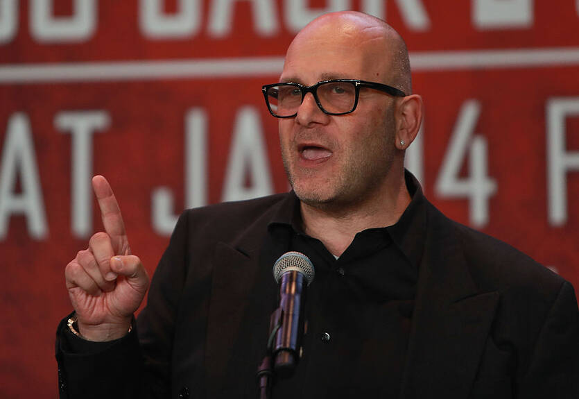 Промоутер Комми: Ломаченко нужно поскорее провести бой с Лопесом