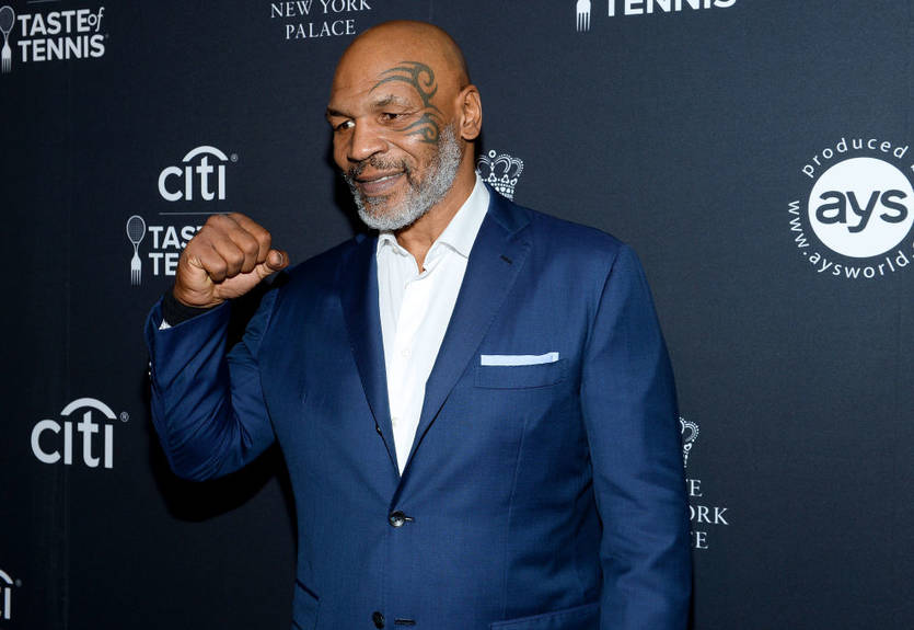 Тайсон хотел подраться с гориллой в зоопарке