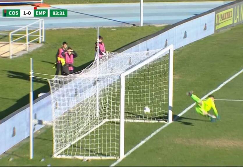 В Серии В у игрока Эмполи арбитры "украли" гол-шедевр В Серии В у игрока Эмполи арбитры "украли" гол-шедевр