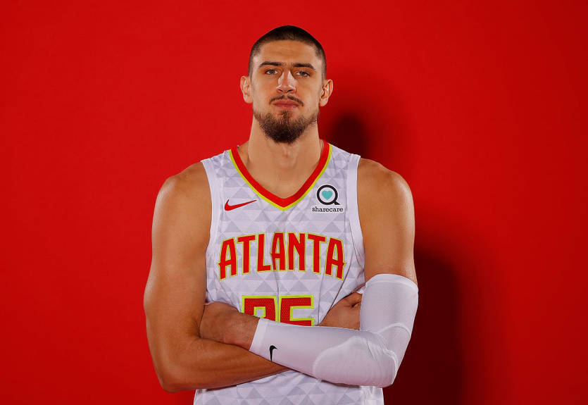 Лень стал участником потасовки в матче с Бостоном