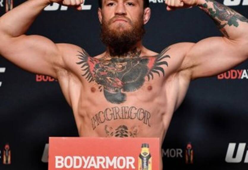 Макгрегор и Серроне взвесились перед боем на UFC 246 Макгрегор и Серроне взвесились перед боем на UFC 246