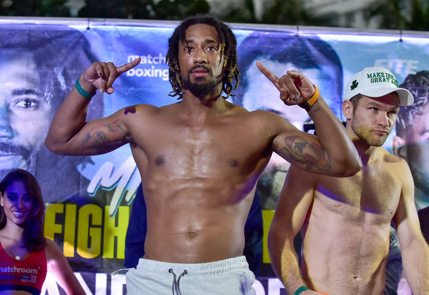 Андраде одержал победу над Килэром, защитив титул