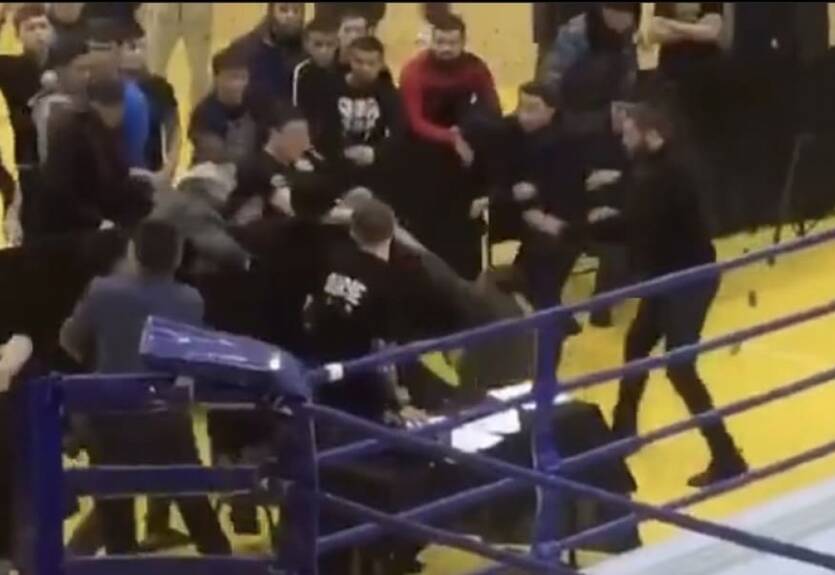 Турнир ММА в Казахстане завершился поножовщиной Турнир ММА в Казахстане завершился поножовщиной