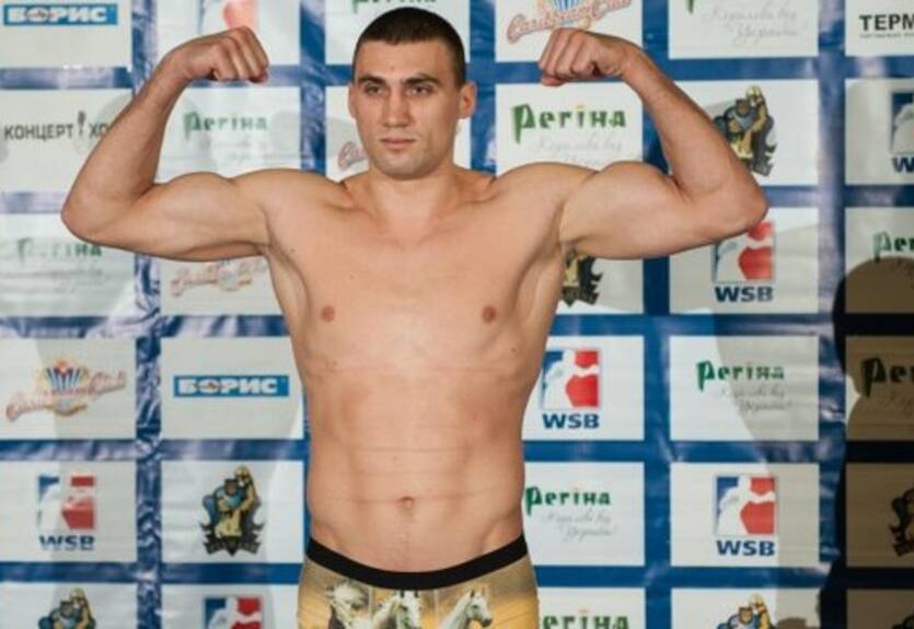 Выхрист в дебютном бою уверенно нокаутировал Мазаника Выхрист в дебютном бою уверенно нокаутировал Мазаника