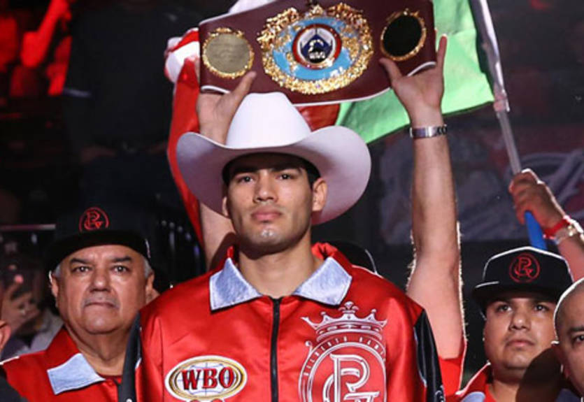 WBO назначила торги на бой Элейдера Альвареса и Хильберто Рамиреса