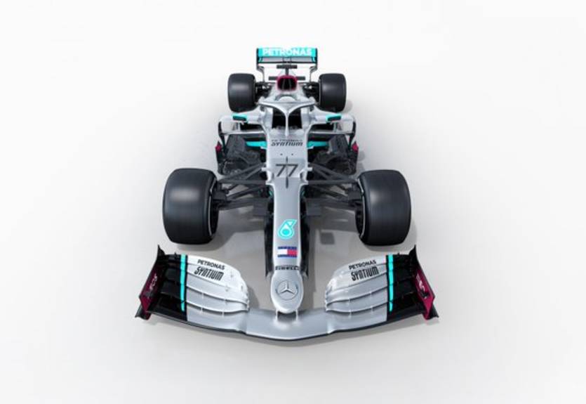 Mercedes представил болид W11 на новый сезон